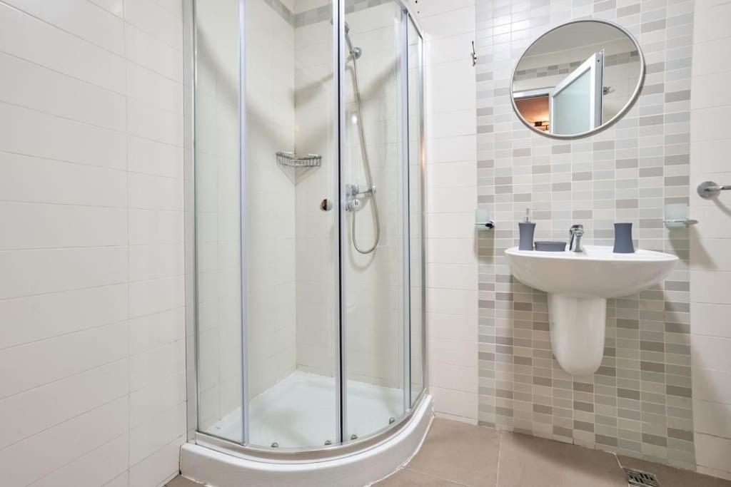 Urban Front - Walking Distance From Paceville And St George Bay Beach Is-Swieqi المظهر الخارجي الصورة